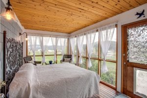 Visillos para ventanas de dormitorio rústico